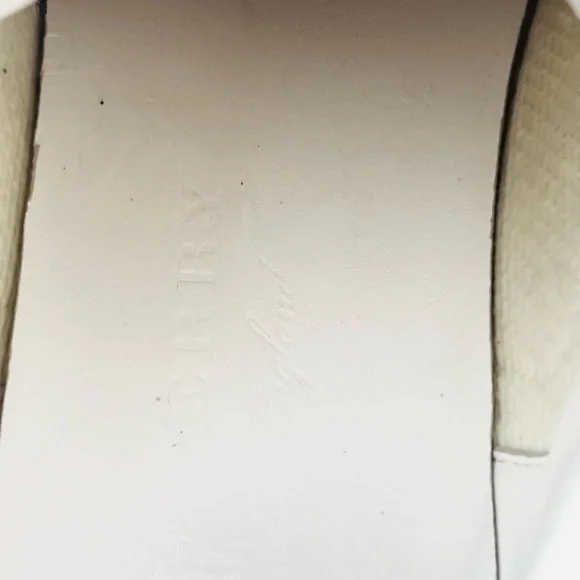 Burberry Reeth Low Top Sneakers - Picture 10 of 11